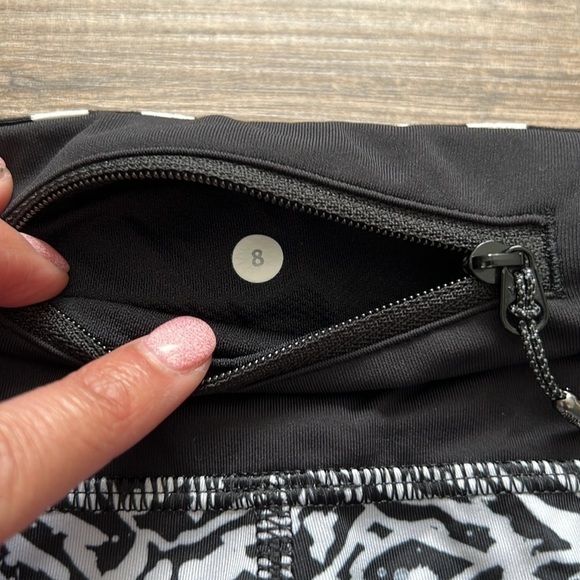 Lululemon Run Inspire Crop II Luxtreme Workout Yoga Leggings Activewear size 8 - Picture 6 of 9